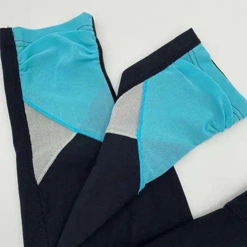 Nike  DRI FIT Size X-Small (26x20) Black Aqua Cropped Legging