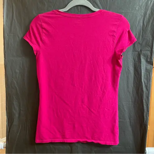 Ann Taylor  Women’s Small Fuchsia V-Neck Short Sleeve Tee Summer Beach Vacation