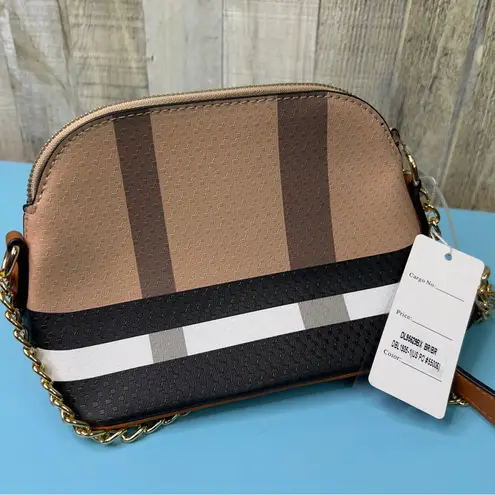 NWT PETA Approved Vegan Color Block Zippered Top Closure Crossbody 9”x6
