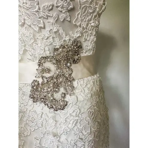 Allure Bridals Queen Anne Neckline Wedding Dress