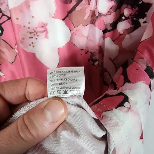 Lily by Firmiana Large Pink Rose Floral Tunic Blouse Flowy Short Sleeve Chic