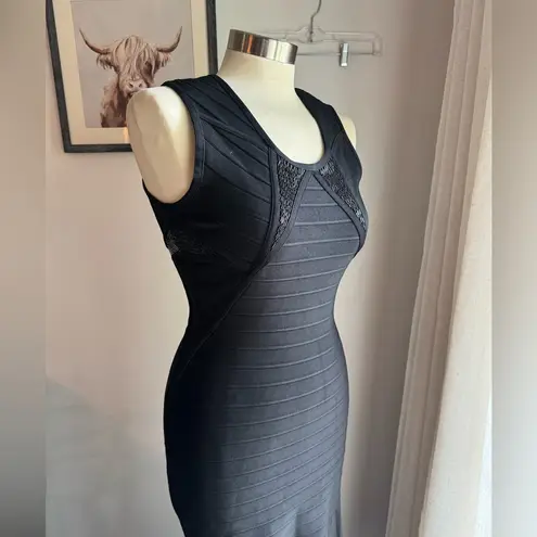 Gracia Elegant Black Beaded Long Formal Dress