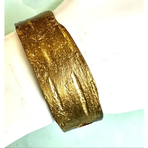 Artisan Textured Gold