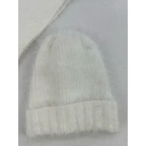 Marcus Adler knit pompom hat and fringed scarf gift set for her Ivory Very Soft