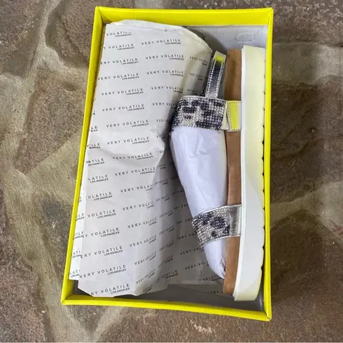 Very Volatile NWT Rhinestone Leopard Print Silver Black Tan comfy Sandals bling