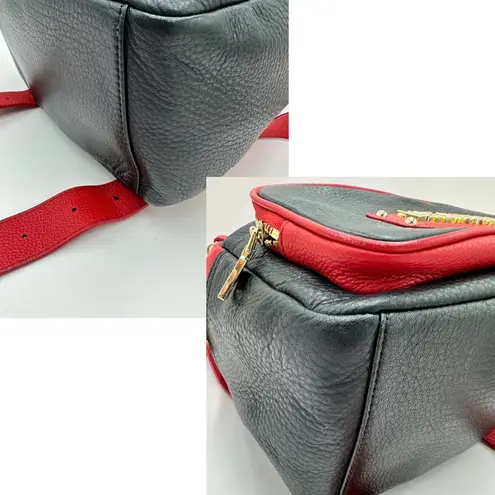 Love moschino classic backpack in black and red