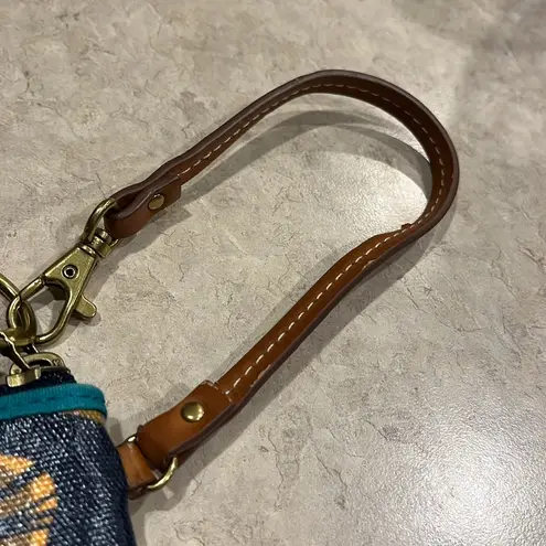 Fossil  wristlet - Image 4