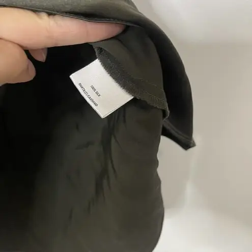 Eileen Fisher  Dark Green Round neck sleeveless Silk shell tank top size Petite M