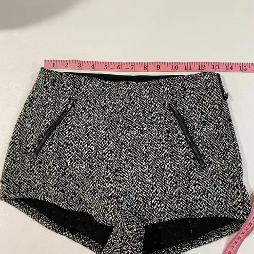 Cooperative Tweed Zip Pocket Shorts Women’s Size 4 – Black White High Rise Urban