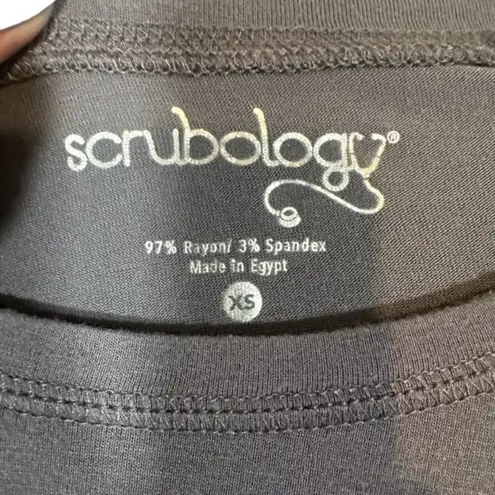 Scrubology Gray Long Sleeve Stretch Medical Scrub Pullover Top Women Sz XS