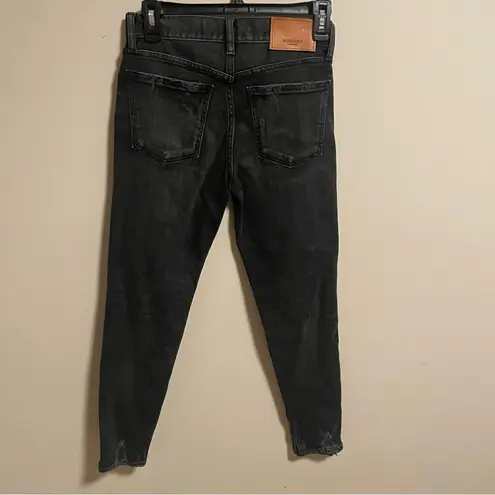 MOUSSY VINTAGE Velma Distressed Skinny Jeans
In FADED BLACK SIZE 24