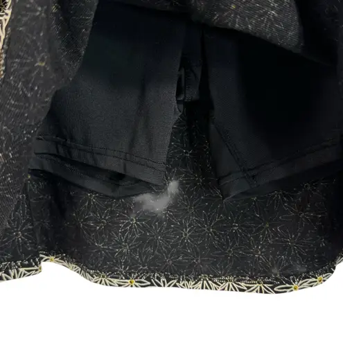 Toad & Co Medium Seleena Skort Daisy Floral Stretch Attached Shorts Drawstring Black