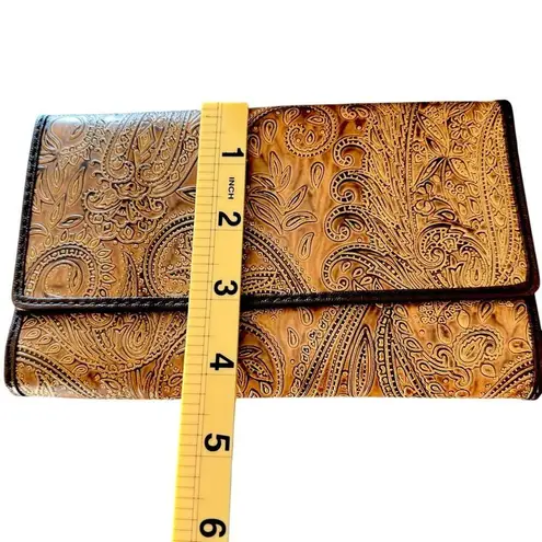 Relic NWOT By Fossil Brown Leather Paisley Print Satchel, Embossed, Leather Snap