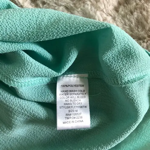 Alythea Mint Green Crepe Blouse | V-Neck & Cap Sleeves | Size Medium