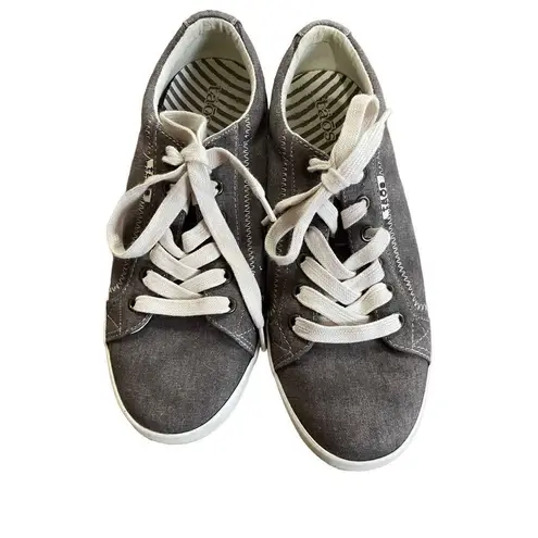 Taos Star Women’s 9 light Gray Wash Canvas Sneakers