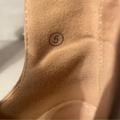 ZBY women’s Brown Suede Ankle Boots W/side cutout size 5