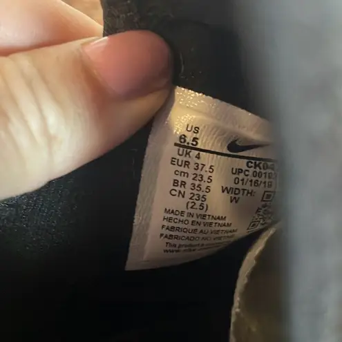 Nike  Air Max Trainer 2 Bella black sneakers 6.5