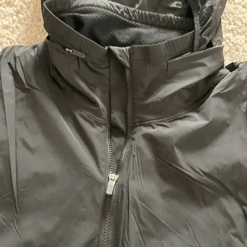 Athleta whistler fuse half zip top. Xs