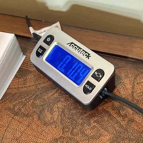 Hilary Radley Top Womens 2X White Leopard Print Roll Sleeve Tunic Blouse NEW