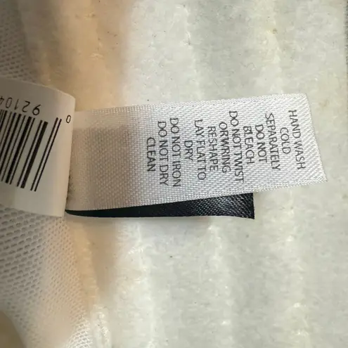 Felina Strapless Seamless Lightweight Bustier Bra in White Size 36D