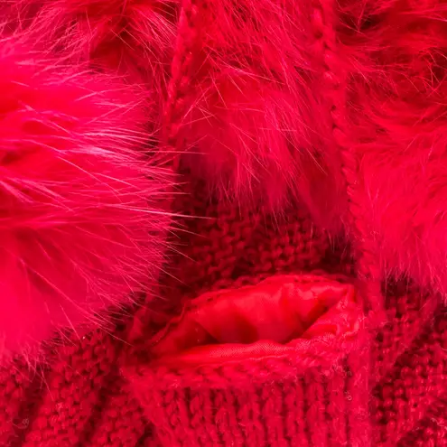 Murval Red Knit Shoulder Bag with Faux Fur Trim Y2K holiday vibe