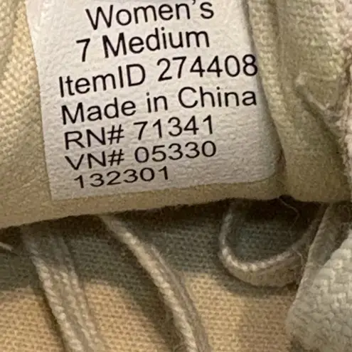 L.L.Bean Boat Shoes Cream Canvas Flats Lace Up Outdoor 274408 Women's Size 7