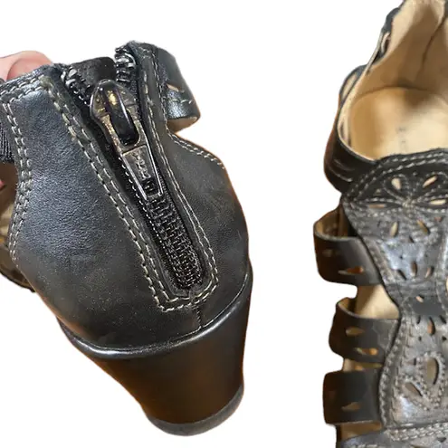 Born concept Born Dark Brown Leather Woven Crisscross Sandals Women Sz 8