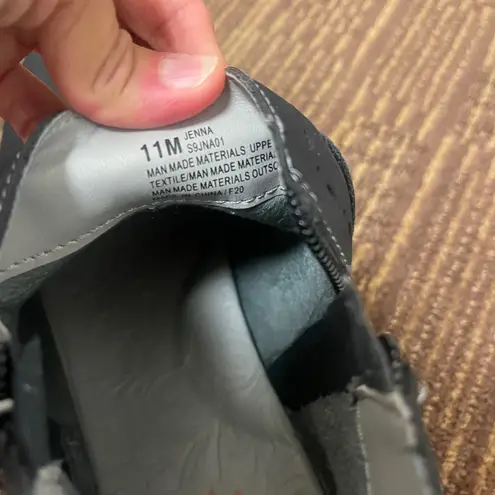 J Sport Jenna Black Ankle Boots Women's 11M Side Zip Comfort Walking EUC Size 11