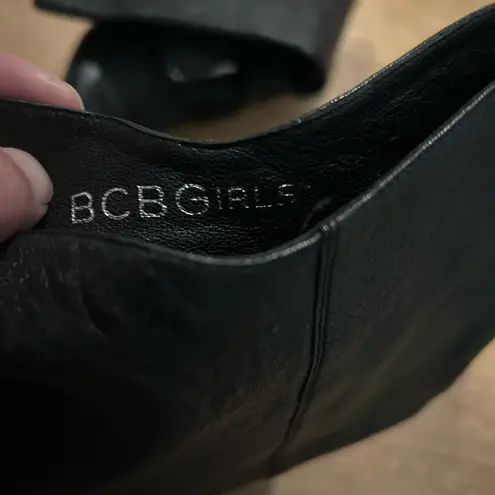 BCBGirls Women's Size 7B Heeled Leather Upper BG Maisha Pull On Boots