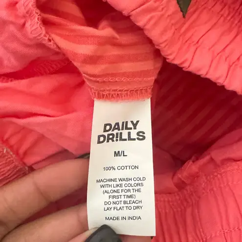 Daily Drills Poplin Double Band pink stripe shorts
Size M/L
Like new condition