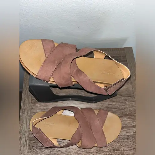 Hush Puppies Leather Suedes Pink Lilly Criss Cross Bounce Slip-on Sandal Sz 9