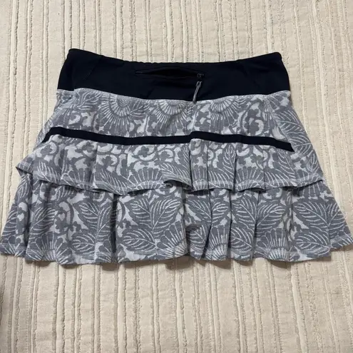 Lululemon Run Pace Setter Skirt (Regular) Beachy Floral White Fossil / Black Size 4 thumbnail 4
