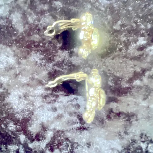 Vintage glamour clip on crystal earrings