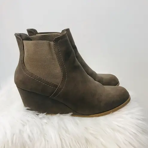 Rampage  Gray wedge bootie boot size 8.5