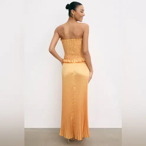 L’IDEE MAYA Orange Pleated Dress size 12 flaw near bottom