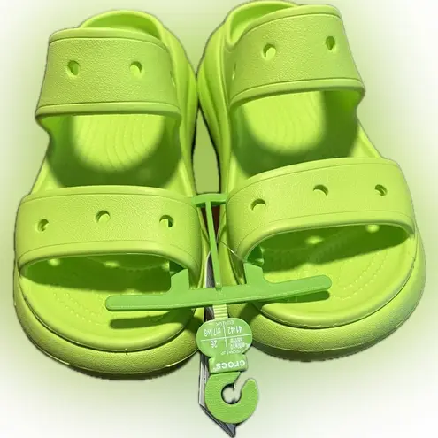 Crocs NWT  Unisex Classic Crush Sandal, Limeade, Size W10 M8