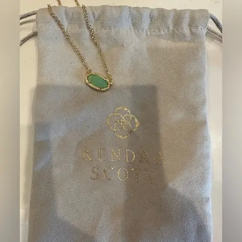 Kendra Scott  Elisa Gold Chain and Chalcedony Jade Green Glass Stone Necklace