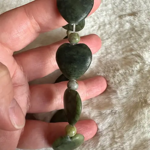 Green Stone Nephrite Serpentine Jade Bracelet Heart Bead Stretch Boho Jewelry
