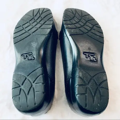 Thom McAn Black Leather Slip On Loafers Size 5.5 Professional Work Flats