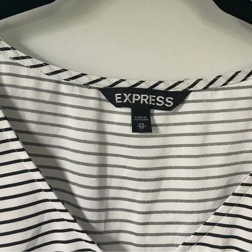 EXPRESS  White Black Stripes Lightweight Satin Minimalist Business Casual Top XS