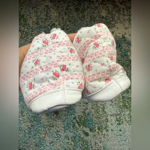Vintage Dearfoam pink floral faux shearling slipper booties, size large White