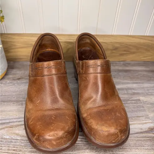 Ariat  Womens Leather Professional Brown Clogs Slip On Round Toe Non Slip Size 8