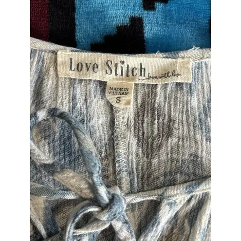 Love Stitch White/Blue Geo Print Butterfly Short Sleeve Tie Neck Blouse Size S Blue