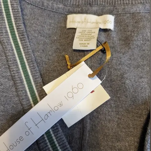 House of Harlow 1960 Grey V-Neck Poncho