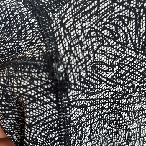 Lululemon  Wunder Under High Rise HR Tight Pants Active Pants Workout 4