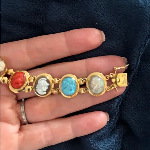 Gorgeous Rare VINTAGE SHELL CAMEO BRACELET in solid 18K YELLOW GOLD| Gold