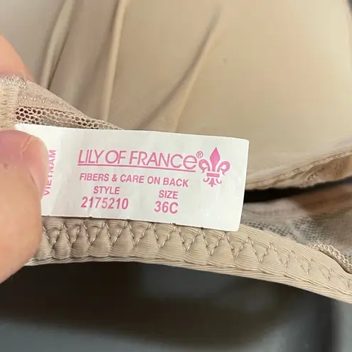 Lily Of France Women’s tan colored padded bra 36C