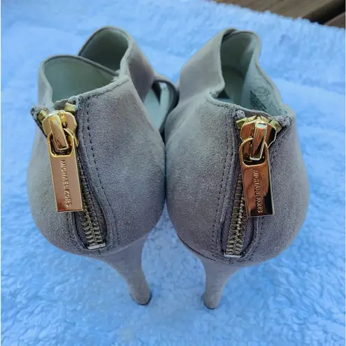 Stylish MK suede leather sandals 🌷🌷🌷NWOT Tan Size 7.5