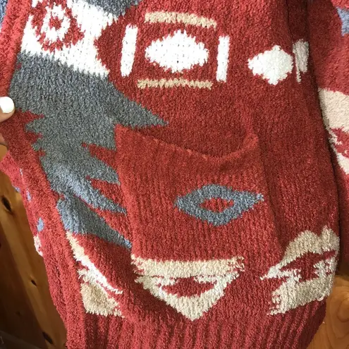 Warm and cozy life style Aztec cardigan orange/gray size medium fuzzy top