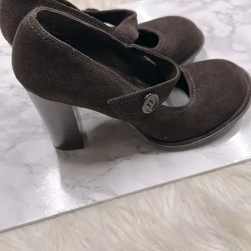 Xhilaration vintage Women's Brown Mary Jane heeled Shoes size 9